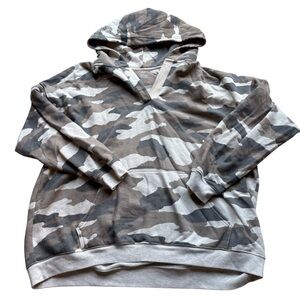 Aerie Camouflage Hoodie - Gray and White